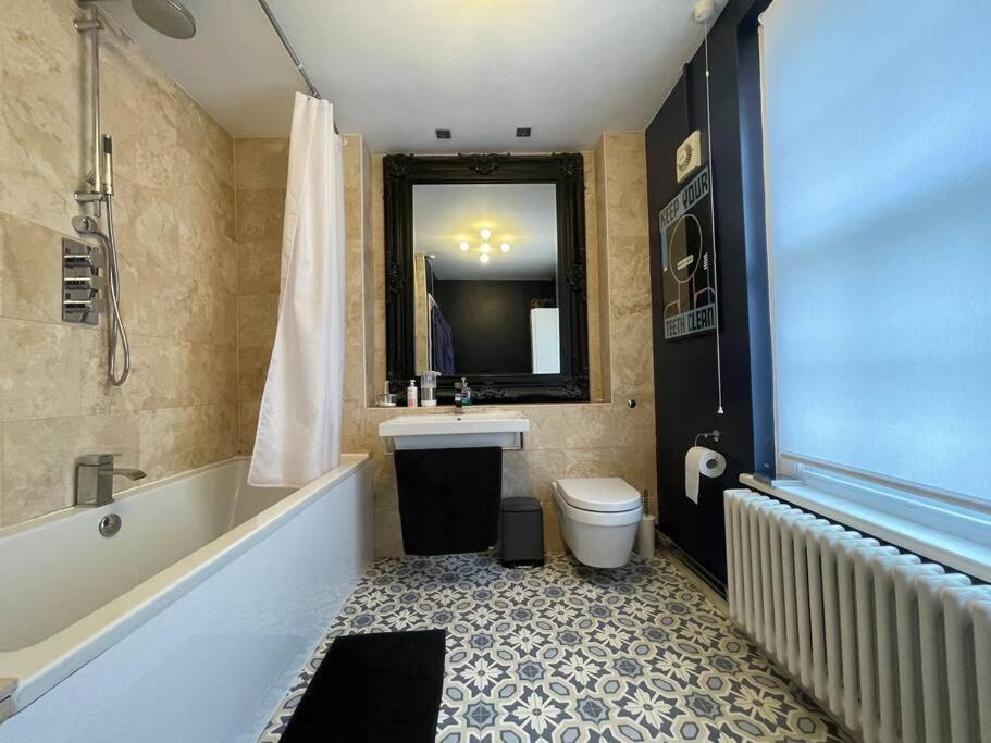 Gorgeous 2 Bedroom Apartment Edge Of Cabot Circus Bristol Esterno foto